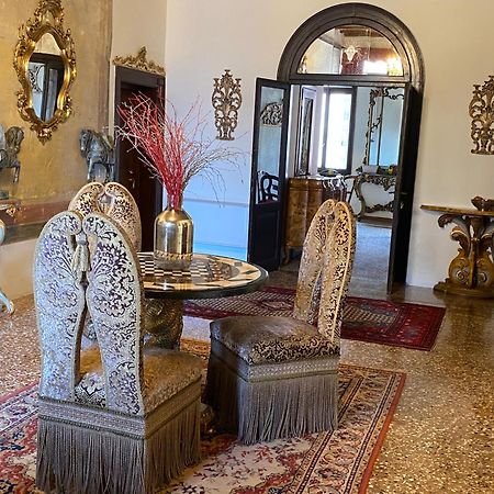 Console Palais Hotel Venesia Bagian luar foto