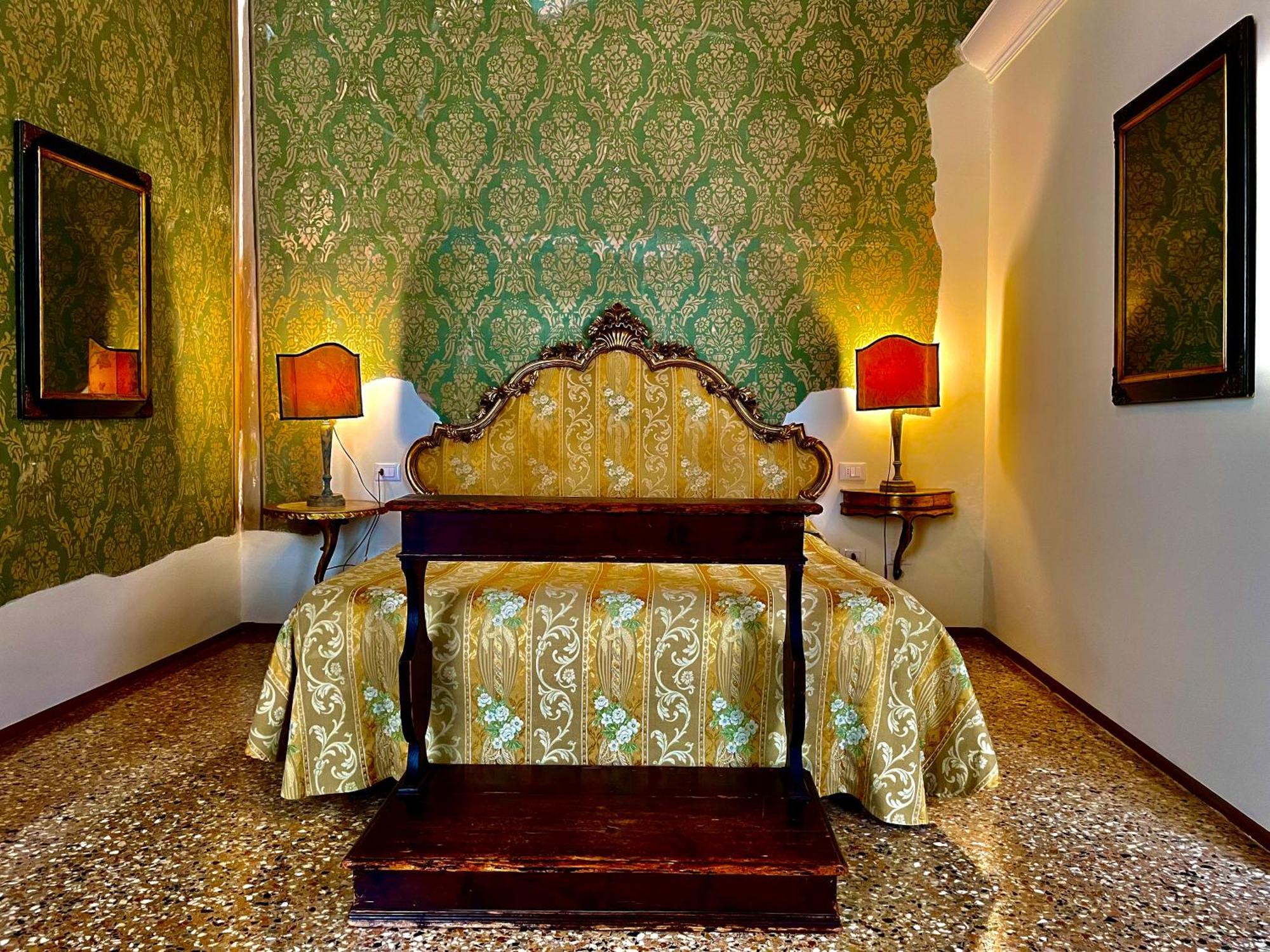 Console Palais Hotel Venesia Bagian luar foto